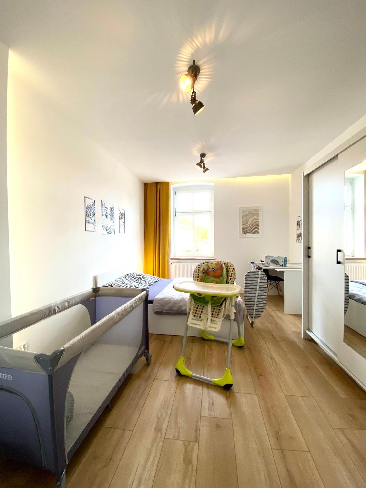 44-Wolnosci - Deerrest Apart Jelenia Góra Kültér fotó